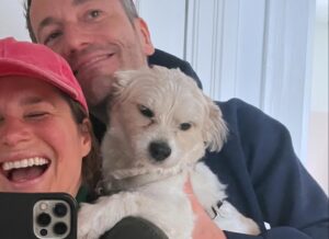 Cristina do Rego Instagram - KW 15: darf die spannenden sachen nicht posten- also gibts viel hund und süße früchtchen 🍇