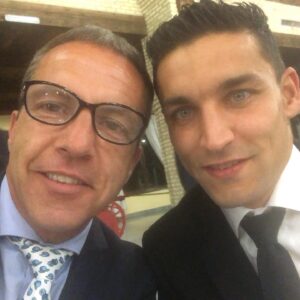 Cristóbal Soria Instagram - Nadie ha representado ni dignificado tanto nuestro escudo y nuestra camiseta como tú…!!!
Por tantas y tantas batallas que hemos librado juntos…!!!
Leyenda @jnavas16