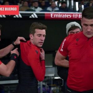 Cristóbal Soria Instagram - Lo mejor del partido ha sido la estrategia de Ancelotti cambiando al árbitro en el minuto 75…estos del real de madrid no saben ya que hacer para decidir los partidos a su favor…!!!