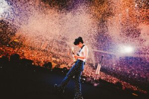 Crowd Lu Instagram - 再次感謝所有‘勵志的團圓’演唱會
的與會人員，謝謝你的加入!!!

下一步，準備新專輯!!!

📷： @jauchen3  @roninlee.tw 

#勵志的團圓 
#新唱片你想聽到什麼