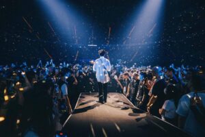 Crowd Lu Instagram - 再次感謝所有‘勵志的團圓’演唱會
的與會人員，謝謝你的加入!!!

下一步，準備新專輯!!!

📷： @jauchen3  @roninlee.tw 

#勵志的團圓 
#新唱片你想聽到什麼