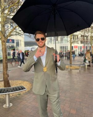 Curtis Pritchard Instagram - The races were great … my betting not so great. #suited #cheltenham #races #win #loose