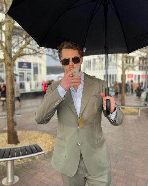 Curtis Pritchard Instagram - The races were great … my betting not so great. #suited #cheltenham #races #win #loose