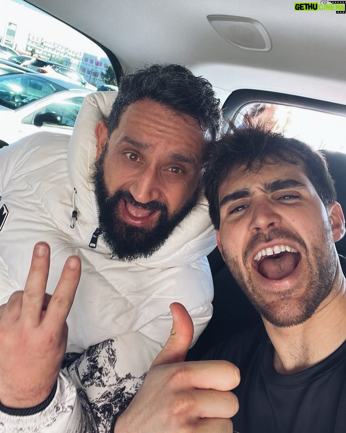 Cyril Hanouna - 12.5K Likes - En mode P1000 avec mon @teozapatap à Bordeaux! On est à fond 💥