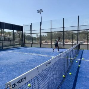 Cyril Hanouna Instagram - Les vacances avec moi c’est : padel padel padel ! 😂🎾