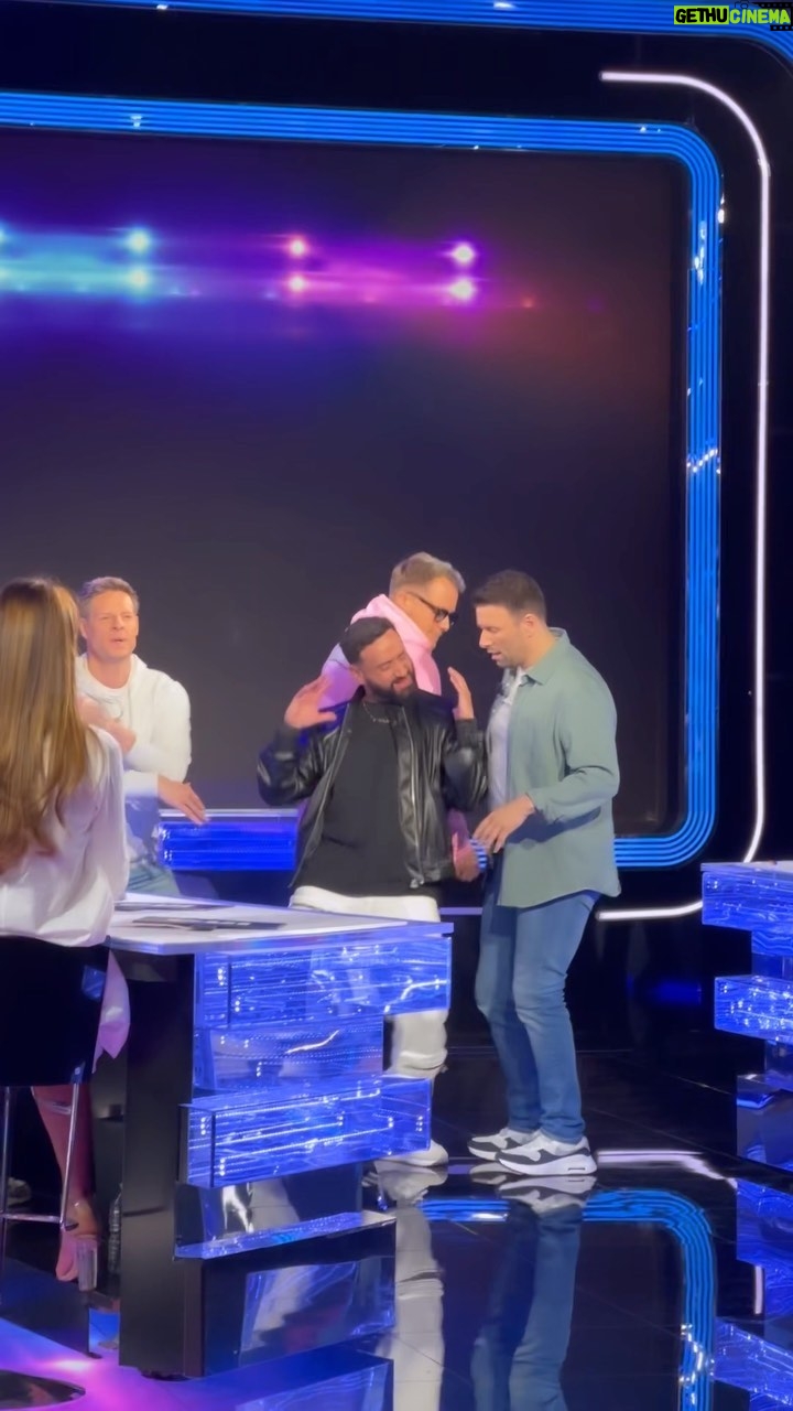 Cyril Hanouna - 11.5K Likes - Retrouvez les Backstreet TPMP prochainement en tournée dans toute la France ! 🕺🏽😂
@gentonguillaume @raymond_aabou @mdelormeau