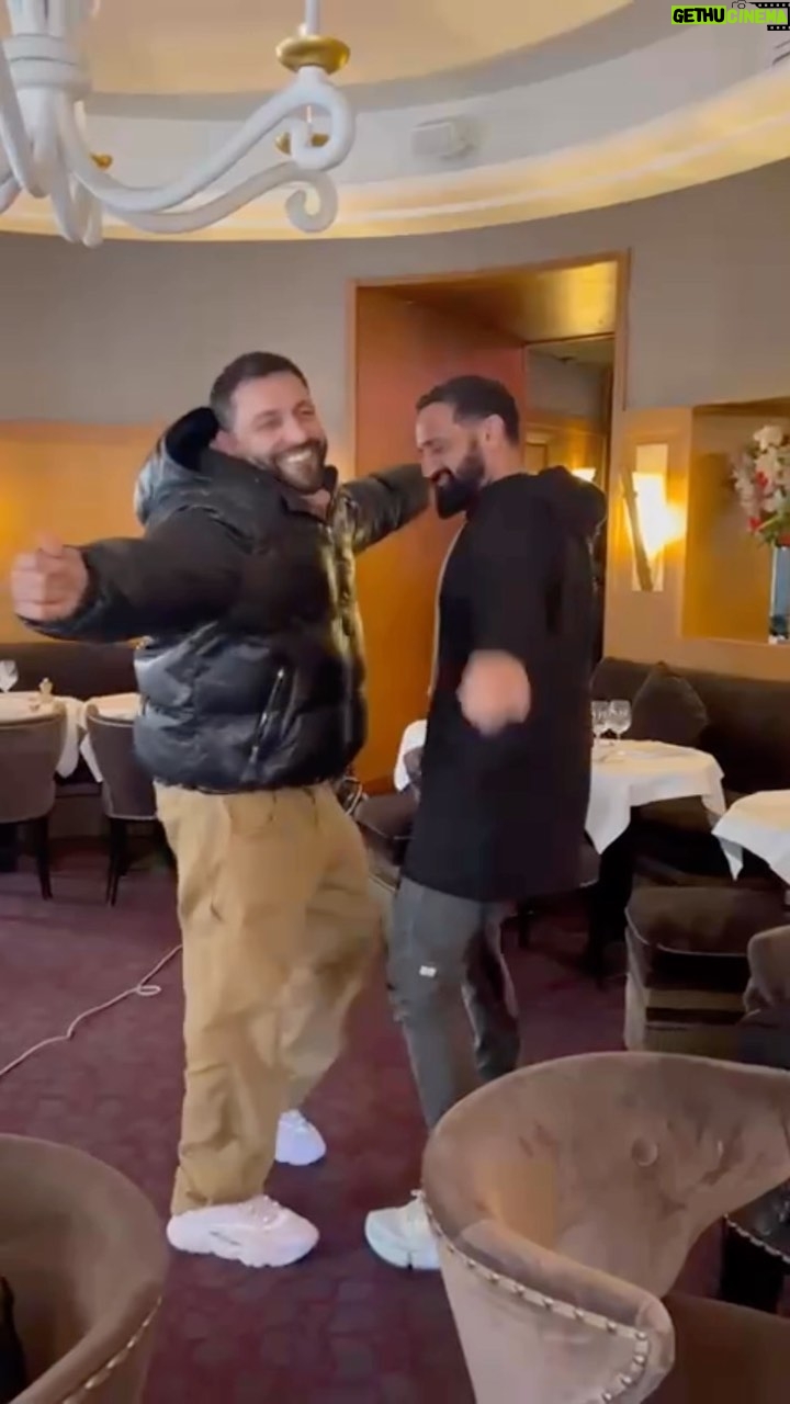 Cyril Hanouna - 13.2K Likes - Notre passion : la danse 🕺🏽@jeanrachidk