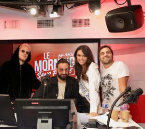 Cyril Hanouna Instagram - Quel kiff ce retour à la radio ce matin! Merci à toute l’équipe @lemorningsansfiltre ❤️📻

📸 @jack_tribeca