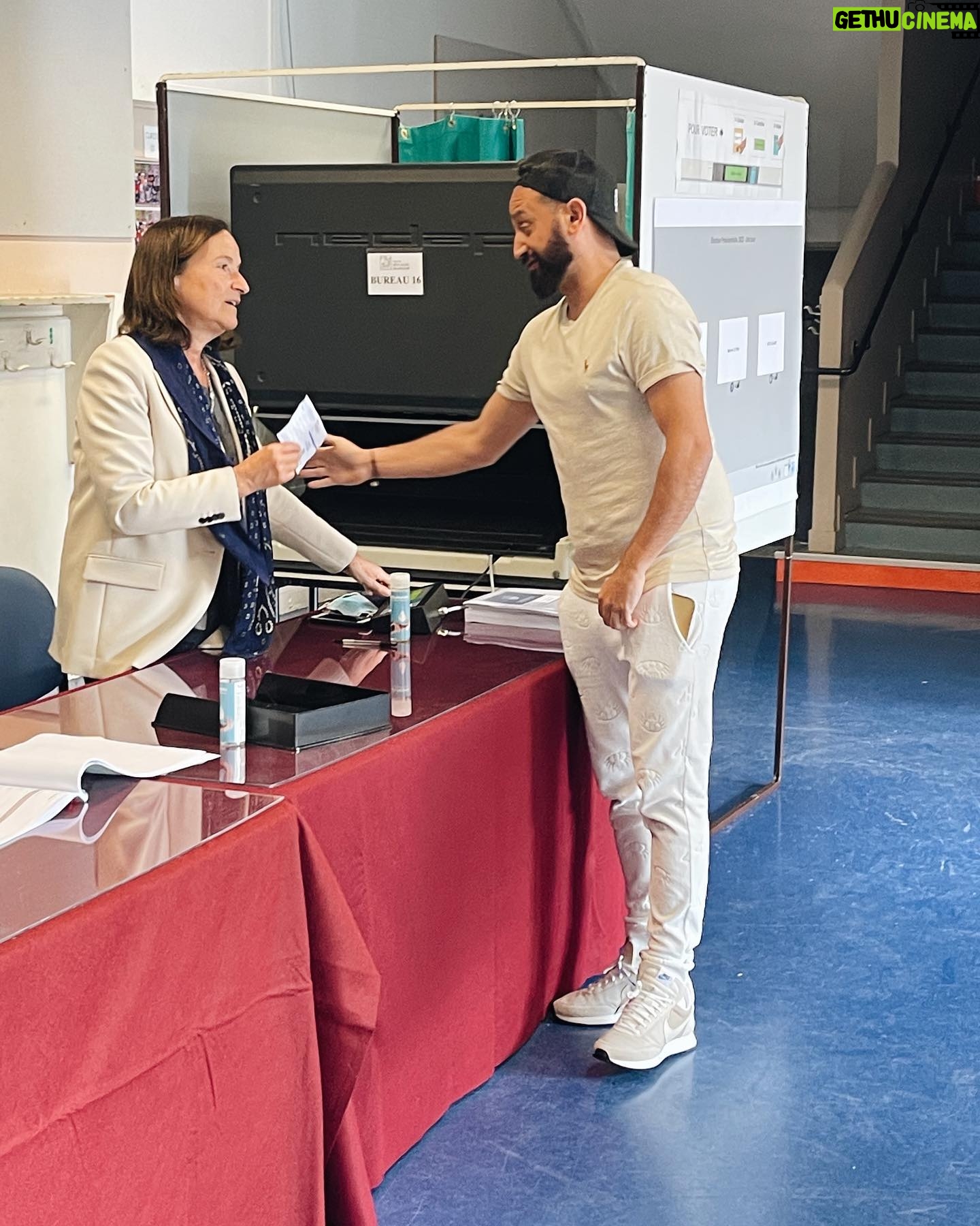 Cyril Hanouna - 33.4K Likes - A voté! 🗳