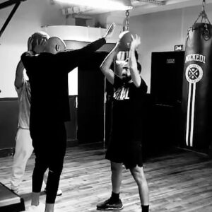 Cyril Hanouna Instagram - 🥊💥
