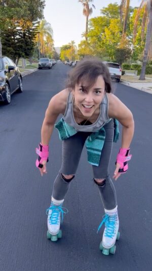 Cyrina Fiallo Instagram - This is called SKATE IMPROV where you force your friends to film you doing a cameo and they more than come through with exceptional cinematography and zoom in on the historic HOLLYWOOD SIGN. Anyway, I almost fell 12 times but THE SHOW MUST GO ON. 

#skating #cameo #friendship #unhinged #itssaturday #closecall #streetskate #staurday #impalaskates