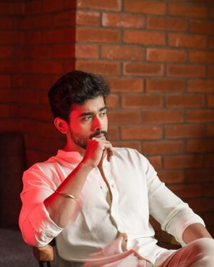 D Gautham Krishna Instagram - గుర్తుపెట్టుకో…
ప్రయత్నిస్తే ప్రతీ ఒక్కడికి ఒక రోజు వస్తది మచ్చా !

మీ 
సోలో బాయ్…
#గౌతంకృష్ణ #gauthamkrishna #actor #soloboy