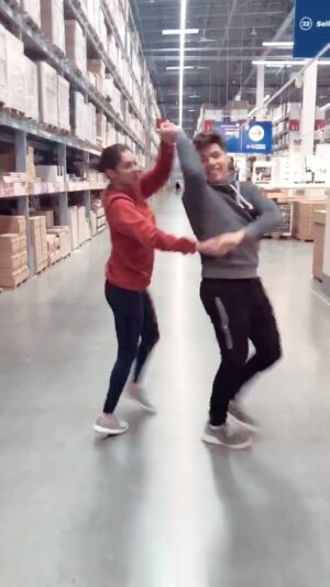 D-Trix Instagram - The only way to shop w/ my ❤️ @bethanynoelm 🎥 by @iamsu_bin #reels #love #dancelife