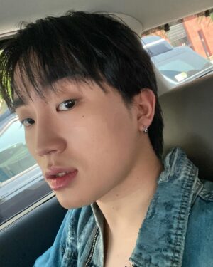 D.Ark Instagram - 내 오늘 대구 친구 마이 생겻다잉~. 니도 친구할래?~
