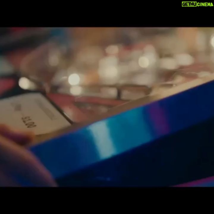 DJ LOVE - 14.2K Likes - https://youtu.be/81TytDMKaRo
å¬ć®ćć„ć¼ćØć¼ćÆć§ę®å½±ćć¾ććļ¼
ćć³ćć¼ć«ć®ć·ć¼ć³ćÆę®å½±ćēµćć£ć¦ćå°éćē”ććŖćć¾ć§éć³ē¶ććęćåŗć
End of the World @endoftheworldofficial
ćRollerskatesć
Starring: Nana Komatsu @konichan7
Director: Naoki Wada @wadanaokii
Director of Photography: Takay @takayofficial
Stylist: Yohei Usami @yoheiusami
Hair and Make : Hiroki Eguchi, @hair.makeup_hiroki_eguchi Mai Ozawa, Takeo Suzuki @takeohair Nana Hiramatsu @nanahiram
Colorist: Tyler Roth @ty.roth @company_3