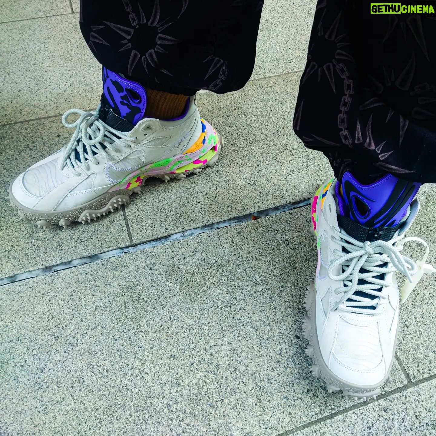 DJ LOVE - 13.5K Likes - Todayās kicks!
#OffWhiteNikeAirTerraFormaSummitWhiteandPSYCHICPURPLE