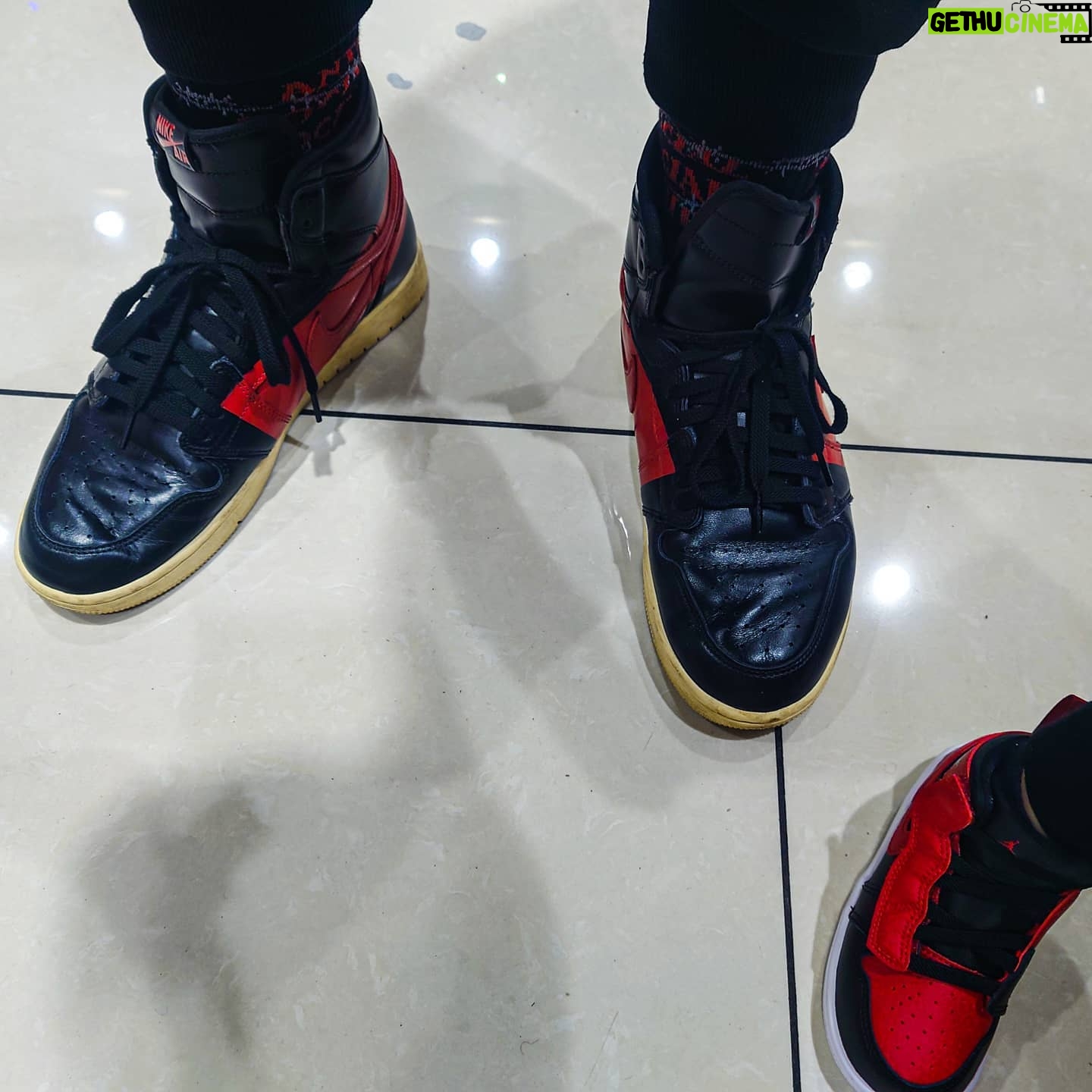 DJ LOVE - 12K Likes - Todayās kicks
#aj1 #shopping