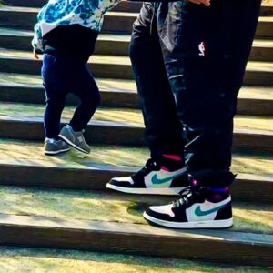 DJ LOVE Instagram - Today’s kicks
#aj1zoomcmftpsg