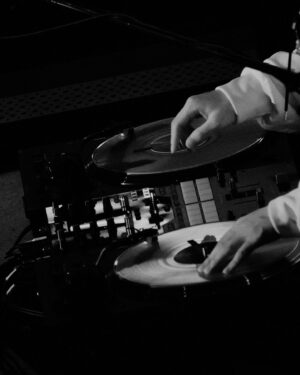 DJ Matsunaga Instagram - 2024.04.12

Creepy Nuts ONE MAN TOUR 2024

at. 静岡市民文化会館 大ホール

photo by @hiroyabrian