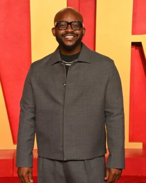 DJ Tay James Instagram - I had the opportunity to spin @vanityfair #oscarafterparty moments like this are priceless!  Special thanks to @tailorbright @domibeno & the whole @donjuliotequila team. 

Shout out @noelleraejohnson & @zegnaofficial for the exclusive fit.  Can’t forget @lindseymeiojas & @louboutinworld for the red bottoms.
