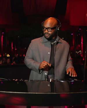 DJ Tay James Instagram - I had the opportunity to spin @vanityfair #oscarafterparty moments like this are priceless!  Special thanks to @tailorbright @domibeno & the whole @donjuliotequila team. 

Shout out @noelleraejohnson & @zegnaofficial for the exclusive fit.  Can’t forget @lindseymeiojas & @louboutinworld for the red bottoms.