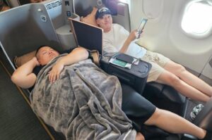 Da She Wan Instagram - 原來就這是飛機上躺著到感覺！