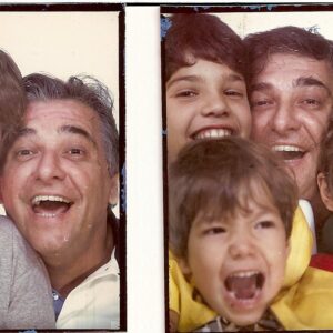 Dado Dolabella Instagram - Maior do que nunca no meu coração. Te amo pai. Obrigado por tudo! 🙏🏽🖤

#carloseduardodolabella #prasempre