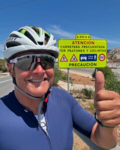 Dag Otto Lauritzen Instagram - Litt trist å reise videre etter deilige feriedager med sol og #hverdagstrim fra vårt Sommerparadis Las Velas A  og vår favoritt restaurant @escueladepieter1975 på #lamangadelmarmenor men turen går til Alpe D’ Huez og Lac Annecy. @ellenlaur @johansenvikhals @hansbjornvikhals @roymortenandersen @legallamanga @lamangabooking @lamangadelmarmenor @escueladepieter1975