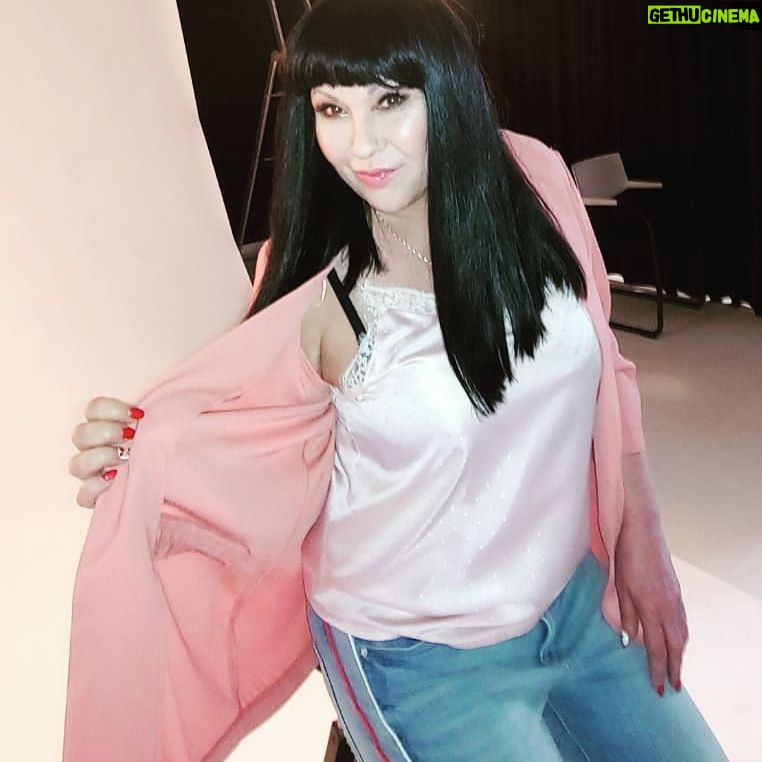 Dagmar Patrasová - 4.8K Likes - 🤗👑🤣
Photo: @blesk.cz
#czech #dadapatrasovaislife #photography #prague #smile #dadapatrasovafanclub #instamood #yesterday #color #czechrepublic #instagood #ahoj #photooftheday #dagmarpatrasova #followme #instalike #instapic #slovakia #czechfitness #czechvip #czech_insta #czechia🇨🇿 #filmphotography #czechphotography #instaczech #kralovna #thequeen