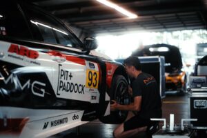 Daijiro Yoshihara Instagram - 🇨🇦 Race Week 🇨🇦 We’re super pumped to be racing at our home track this weekend at Canadian Tire Motorsport Park!

📍 @ctmpofficial 
 
📸 @theghostofmozart 

#pitandpaddock #montrealmotorsportgroup #IMSA #FL5 #HondaRacing #motorsport #imsaracing #michelin #daiyoshihara #karlwittmer