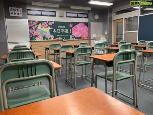 Daiken Okudaira Instagram - 最高の教師、最終話いかがでしたか？
犯人は星崎くんでした。
でも、大事なのはそんなことではなく先生との会話の中身にあったなと思います。
この約4か月間、みんなとは違った意味でこの作品に向き合っていて、楽しいこともありましたし、辛いこともありました。
でも最後に先生に寄り添ってもらえて星崎としても、奥平大兼としても、救われました。
僕が星崎として伝えたいことは、今配信されたHuluオリジナルストーリーの中とこれから公開される、YouTubeにて公開される3年後の僕たちはの中で話してるので、是非それを見てほしいです。
それを見て初めて星崎という人間の成長と気持ちがわかると思います。
とりあえず楽しかったです。
最高の教師に、星崎になれてよかったです。
これからも星崎と一緒に生きていきます。

#PR
#最高の教師