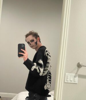 Dakota Lotus Instagram - What are you guys gonna be for Halloween?!