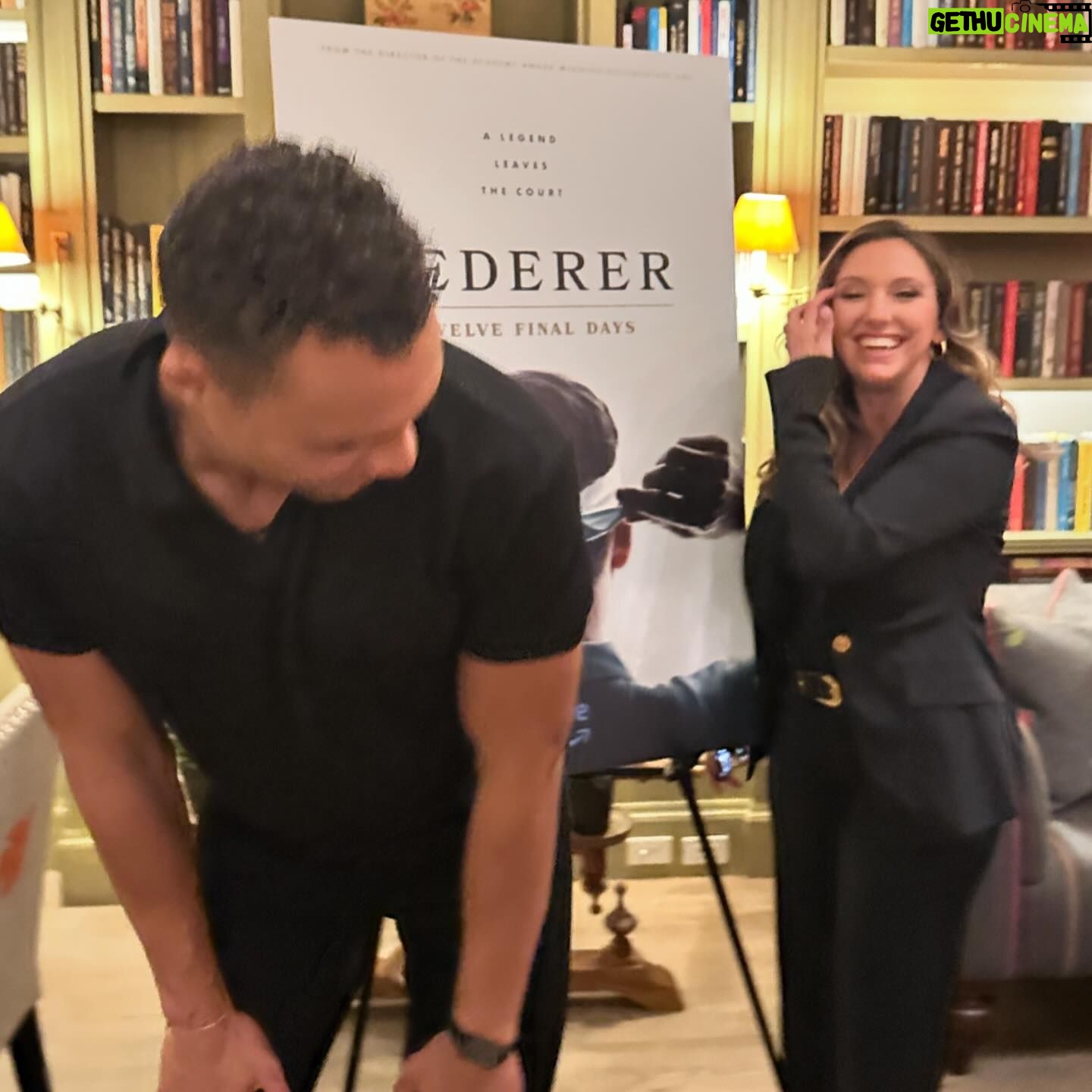 Dale Moss - 3 Likes - FED for the win @rogerfederer 🐐
Great night, great crew and another moment I’ll cherish forever!
🤫 the last pic pretty much sums up the night.
Thanks for the love @primevideo
#Sports #Family #FedererDoc #Entertainment #NYC