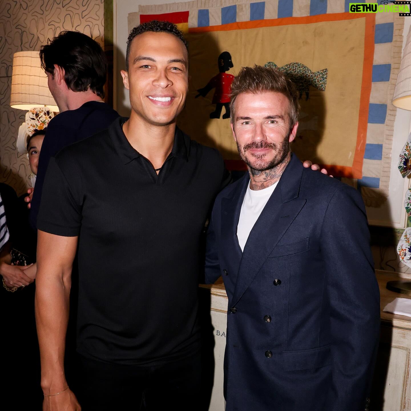 Dale Moss - 3 Likes - Surreal night kicking it with of the greatest athletes of all time @davidbeckham !
Grateful for the chance to chat and hear some personal stories about his incredible journey!
Something I’ll never forget.
🎞️: @cinemasociety
📷 : @matteoprandoni