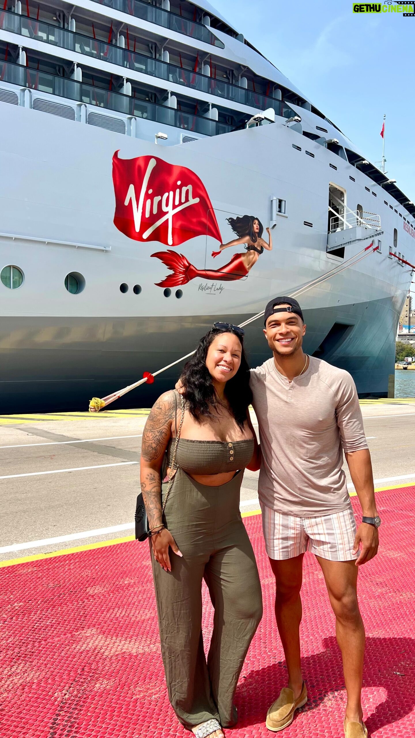 Dale Moss - 5.7K Likes - Brother & Sister Trips = The Best Trips
@virginvoyages
#VirginVoyages #Vacation #Family #Travel