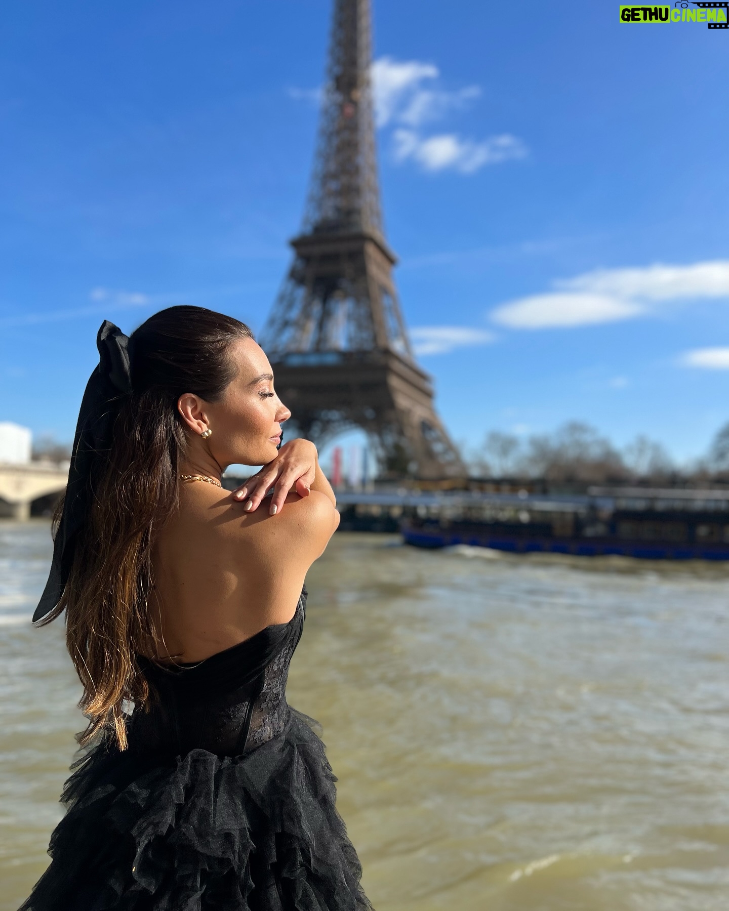 Dalton Rangel - 4.1K Likes - Minha amiga, parceira e amor! Te amo, @natcasagrandecakes ❤️