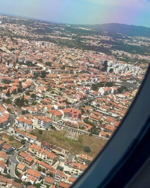 Dambisa Moyo Instagram - Touching down in Lisbon for some important conversations around AI, the banking system, and China (As well as getting the all important steps in!) 

#DambisaMoyo