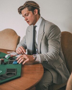 Damian Hardung Instagram - Happy belated New Years ✨ Starting right into 2023 shooting with @lena.faye