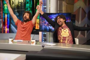 Damián Mollá Instagram - Tertulia cómica con @juanibanez, @piedrahitaluis, @damian_molla y @jorgemarronmartin 

#tertulia #chistes #humor #comicos #elhormiguero #TopuriaEH