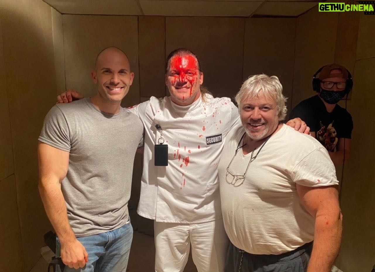Damien Leone - 3.1K Likes - Since the cat’s officially out of the bag, we’re super honored to announce that the one and only @chrisjerichofozzy will be featured in Terrifier 2! 🍾 Such a thrill and a pleasure to work with this man! 🙏🏻🤡#nostrangertoblood #chrisjericho #terrifier2 #youjustmadethelist #lechampion #badass #terrifier #arttheclown #talkisjericho