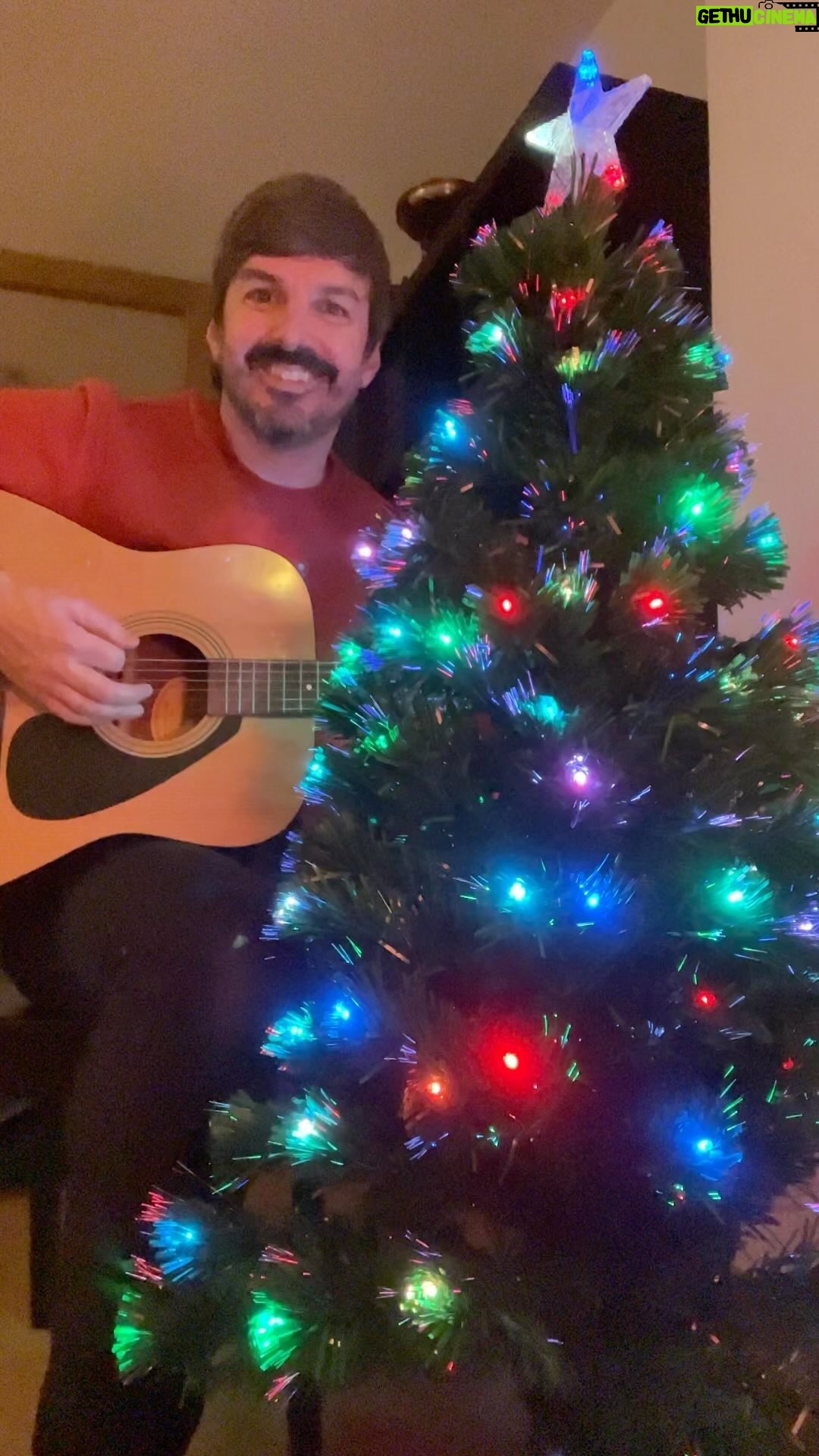 Damien Robitaille - 817 Likes - ROCKIN’ AROUND THE CHRISTMAS TREE🎄