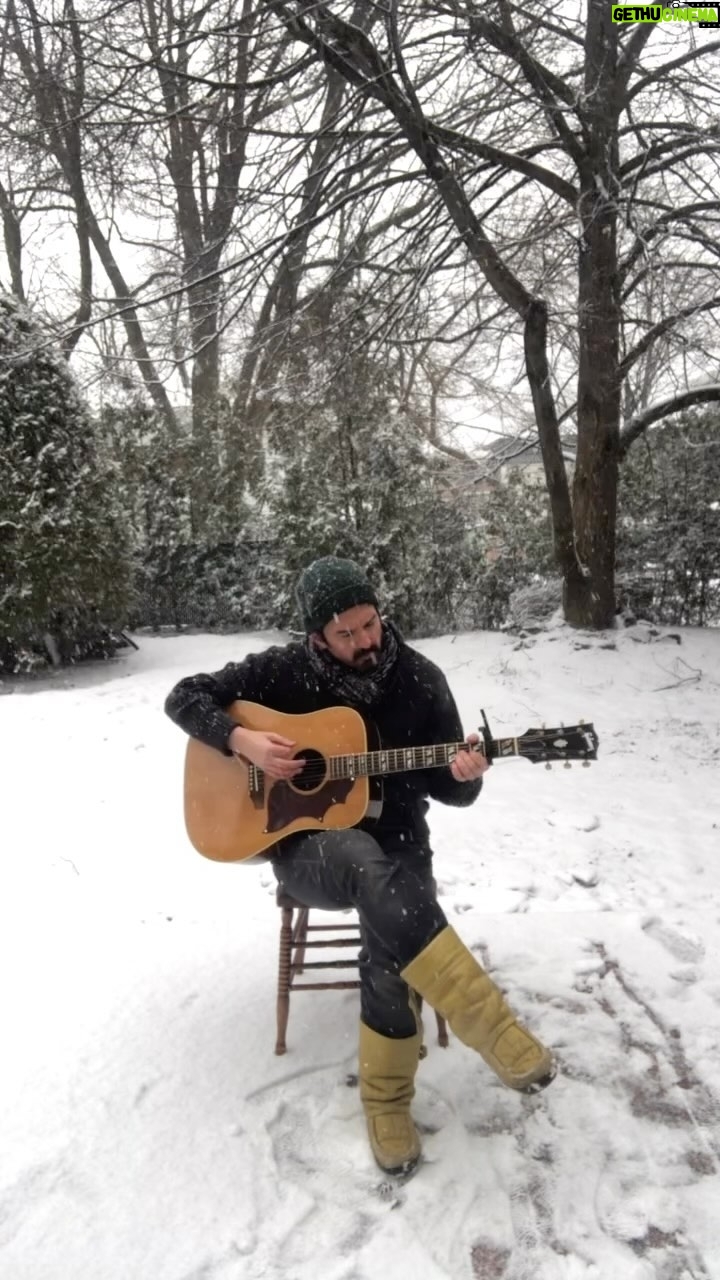 Damien Robitaille - 1.3K Likes - PINK MOON • Nick Drake
One of the videos I’m most proud of.
Une des videos dont je suis le plus fière.