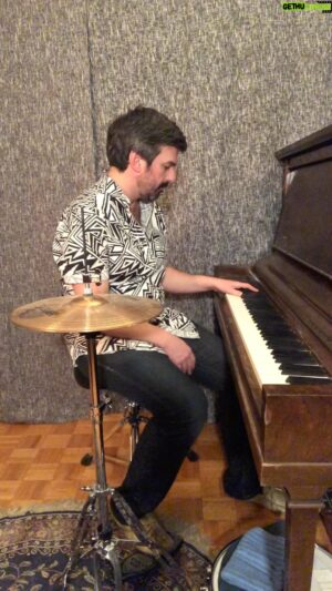 Damien Robitaille Instagram - LINUS AND LUCY • Vince Guaraldi Trio

#charliebrownchristmas