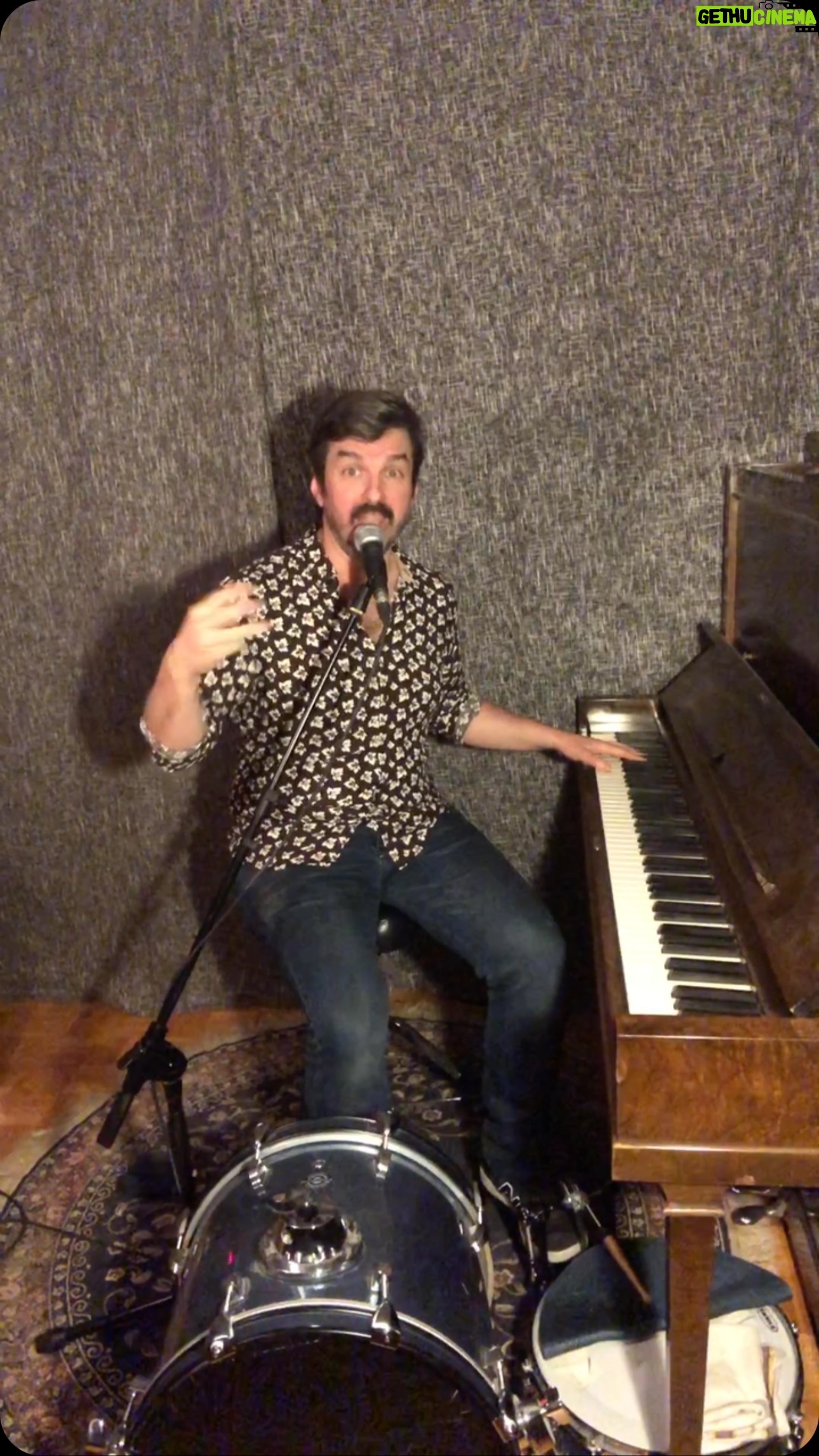 Damien Robitaille - 0.9K Likes - RAPPER’S DELIGHT • Sugarhill Gang