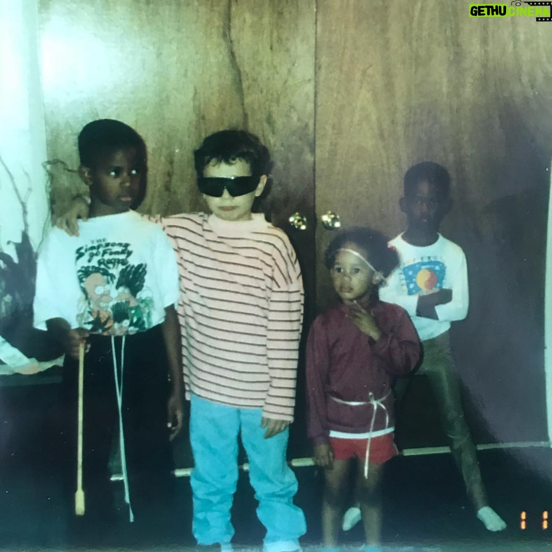 Damon Wayans Jr. - 14.4K Likes - #Tbt Thought you all should know that I used to be an actual gang member when I was little.
My gang name was ‘Pants up to my nipples Loc’. My uncle with the glasses went by the name ‘Stevie wonder bread’. They called my little sister ‘Beautiful princess gorgeousness’ (she named herself)
And my little brother In the back, the hitman of the crew, went by the name ‘these are not mom’s leggings’