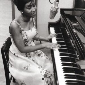 Damon Wayans Jr. Instagram - Rest well, beautiful lady. Thankful for your music 😢. #arethafranklin