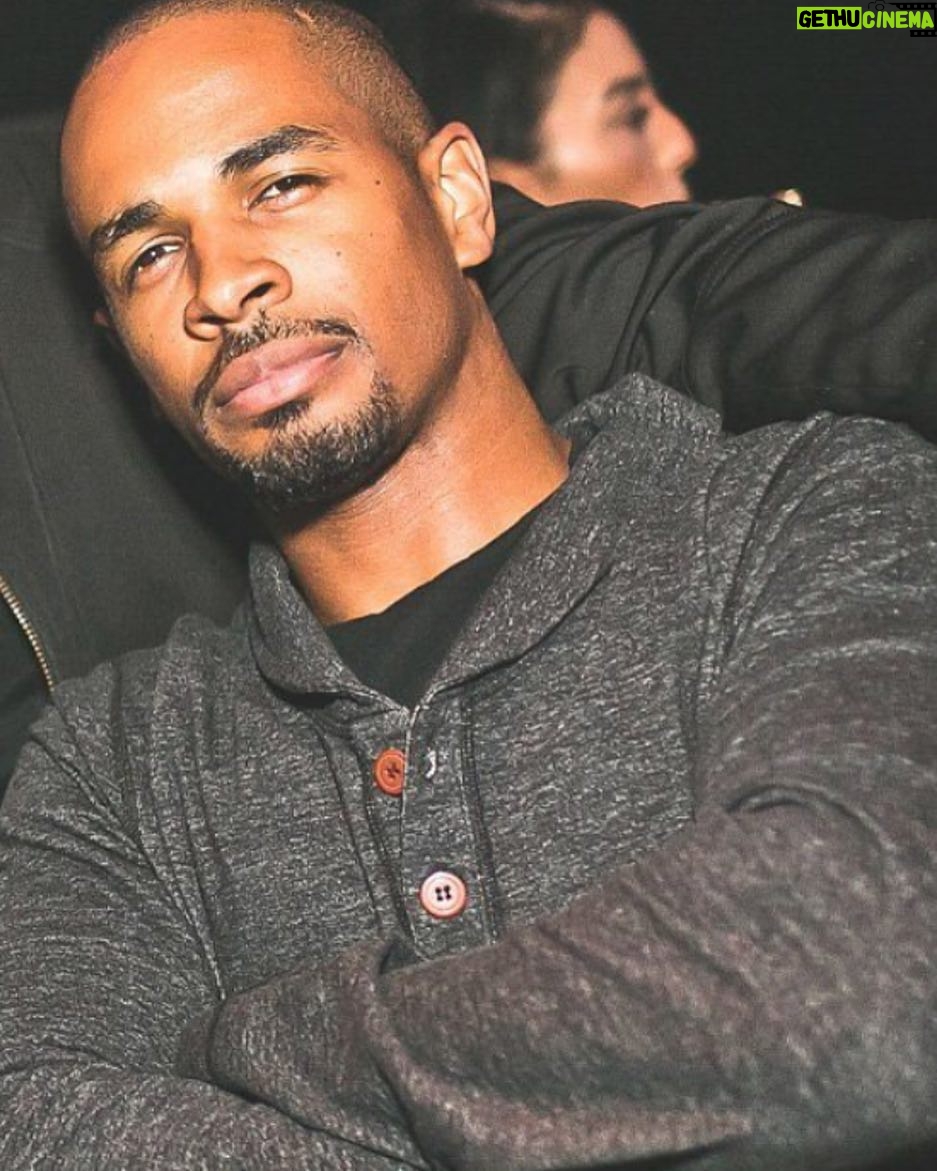 Damon Wayans Jr. - 10.1K Likes - The face I make when a magician does an amazing magic trick, but I don't want them to know they just blew my mind.