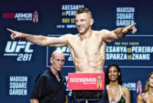 Dan Hooker Instagram - In a great place, best I’ve felt both mentally and physically. Can’t wait for the opportunity to display my skills. For or against, I appreciate the energy. 🔥🙏✌️

#goddid #ufc281 #msg