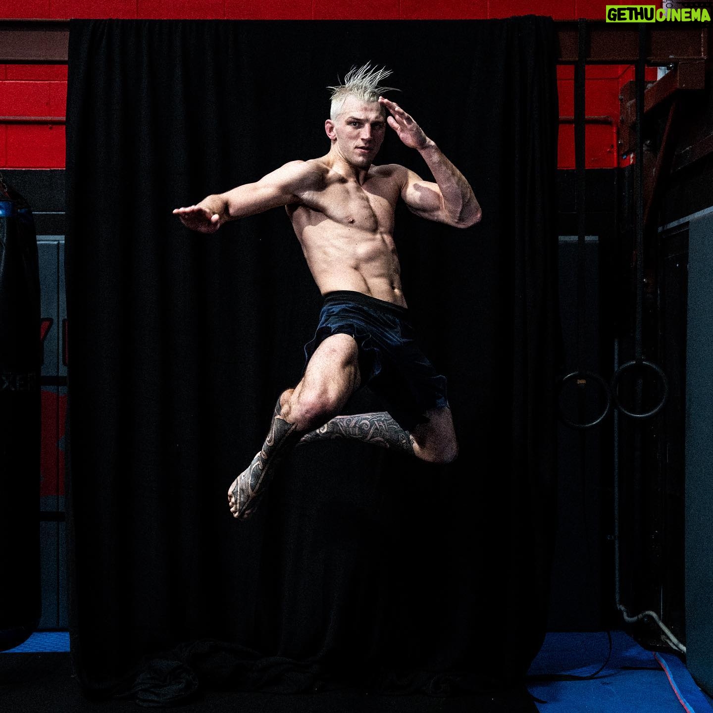 Dan Hooker - 23.2K Likes - Under promise, over deliver.
#teambattle #ckb
📸 @kuronokombat