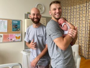 Dan Hooker Instagram - Me best mate just made a human. 💝

Congrats @bevybones & @aneiawarner been a wild ride for ya the last couple months. 🏄‍♂️😂